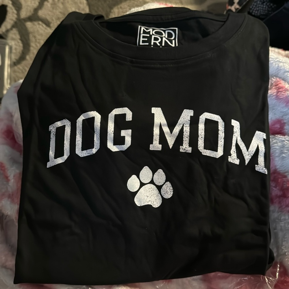 3 for $15 Dog Mom Tee Shirt 🐾